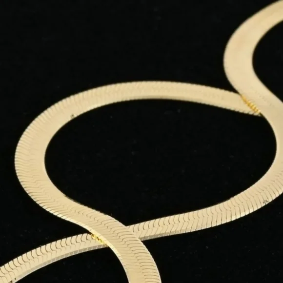 NEW 14K Yellow Gold 925 Sterling Silver Herringbone Chain Necklace - Picture 8 of 8